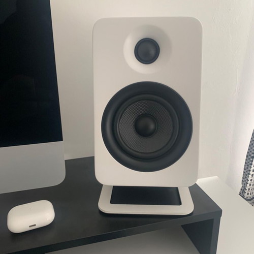 Kanto S2 Aluminum Desktop Speaker Stands White
