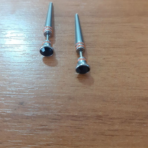 Earrings studs with black stone like new