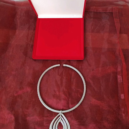 Necklace made of base metal like new, silver color, with velvet red gift box