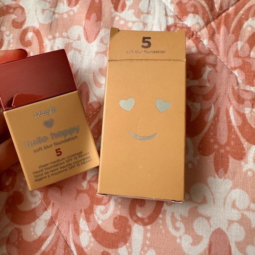 Benefit Cosmetics Hello Happy Soft Blur Foundation shade 5 new