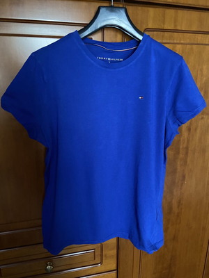 Tommy Hilfiger women's blouse like new, size L