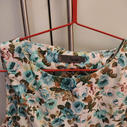 Toi & Moi floral summer dress, size Small, white and turquoise