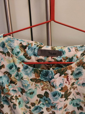Toi & Moi floral summer dress, size Small, white and turquoise