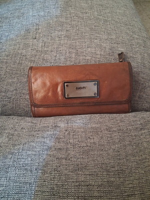 DKNY Leather Wallet Brown like new vintage distressed look