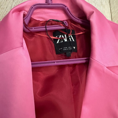 Zara satin jacket new, size medium