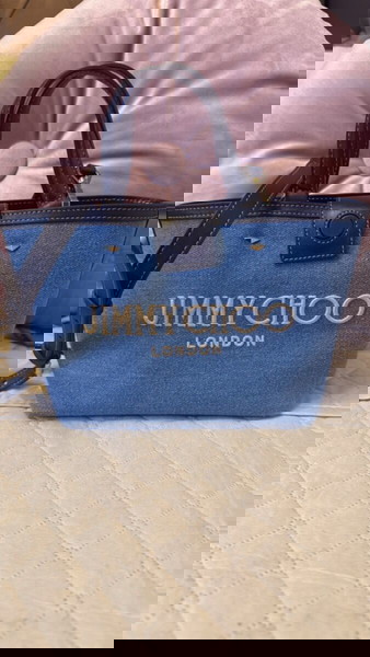 jimmy Choo τσάντα!
