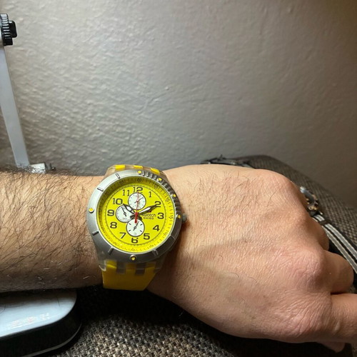 Swatch men's watch like new, yellow