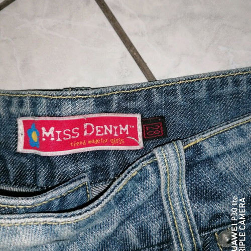Miss Denim No 28 jean shorts like new, women's blue