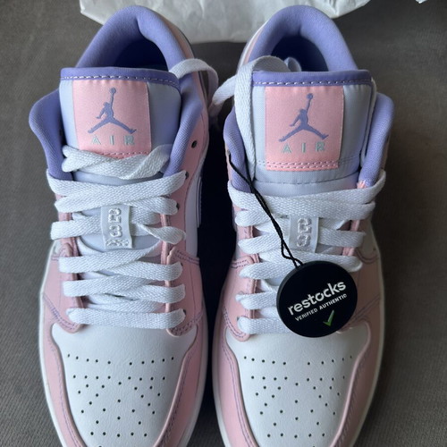 Nike Air Jordan 1 Low SE Arctic Punch Purple Pulse brand new