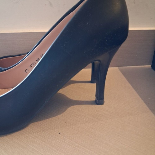 Mac Collection pumps like new, 9 cm heel, size 38, black