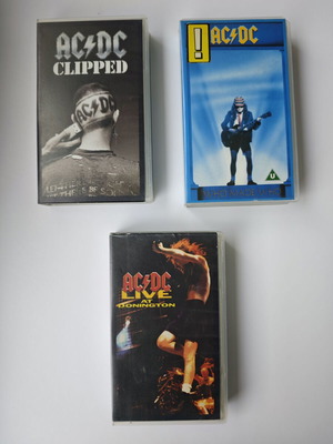 AC/DC VHS κασέτες, σετ 3: Clipped, Who Made Who και Live at Donington