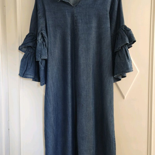 Denim dress Made in Italy 100% Tencel like new, one size