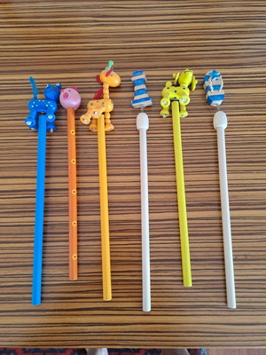 Pencils new, set of 6 with designs