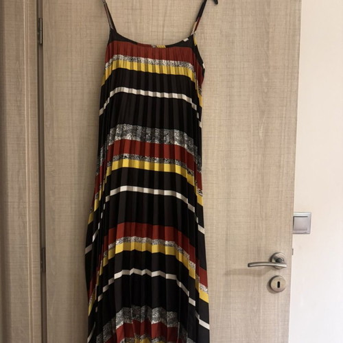 BSB maxi pleated striped dress size 40 like new