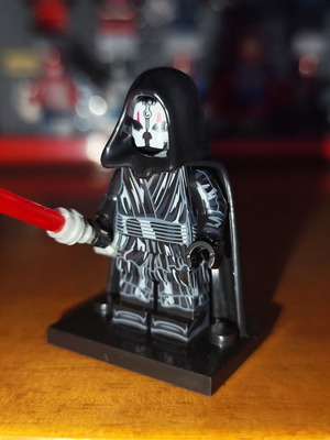 Φιγούρα Darth Nihilus σαν καινούργιο με βάση και lightsaber