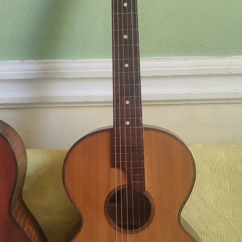 Rebetiko Guitar G. Apartian like new
