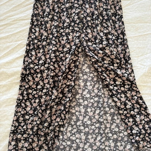 American Eagle floral dress like new with removable belt and pockets