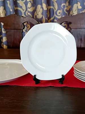Kaiser porcelain plate and platter set genuine, like new, white