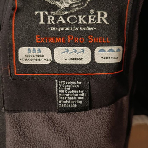 Volvo jacket new without tag, size L