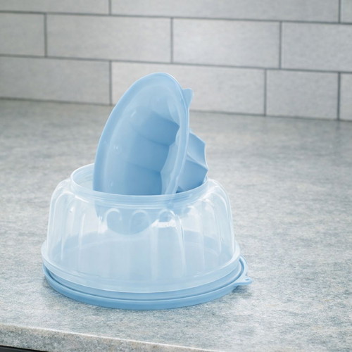 Tupperware Jelly Mold new, blue color 24cm x 8cm