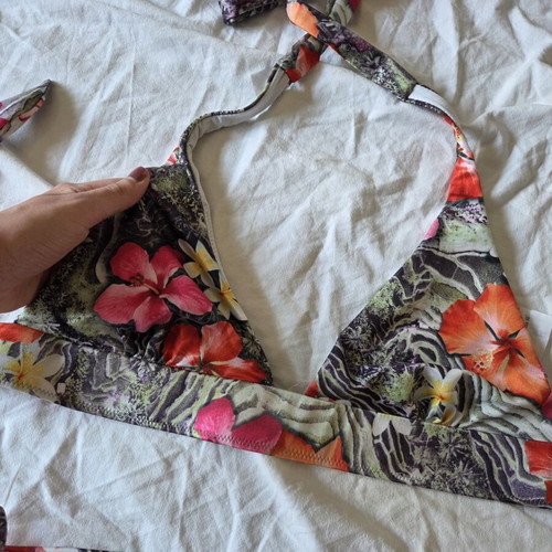 Yamamay Tropical Floral Bikini Set used, size M, pink multicolor
