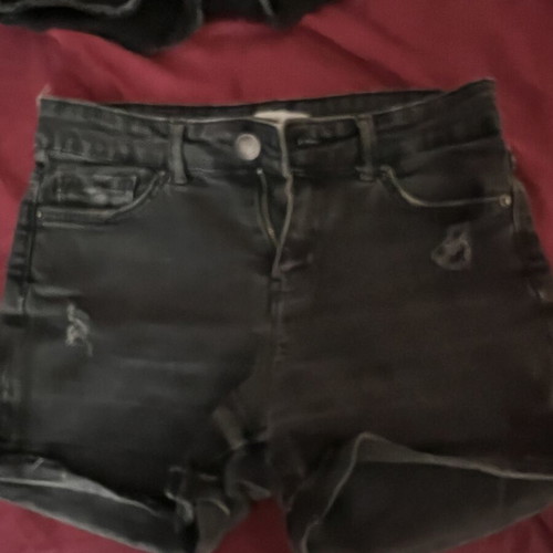 Bershka black denim shorts size 34 like new