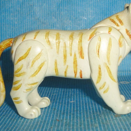Playmobil tiger figure, worn paint