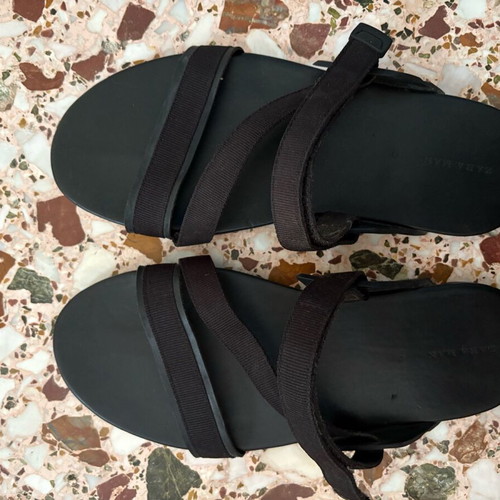Zara men's sandals black like new, size 43