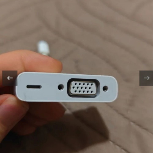 Apple Lightning to VGA adapter used, genuine