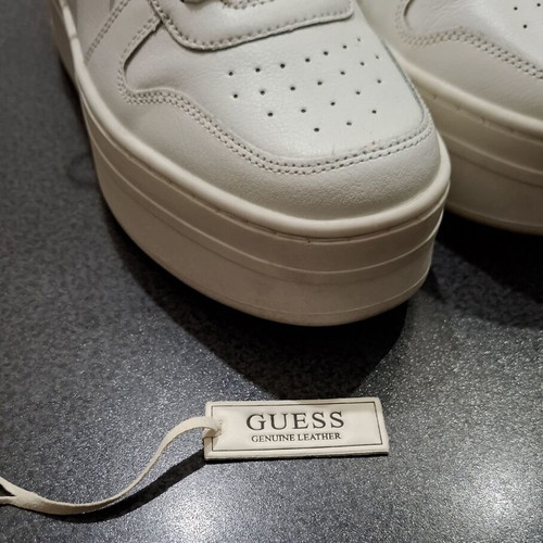 Guess Lifet Flatforms sneakers size 41, like new, white and gold