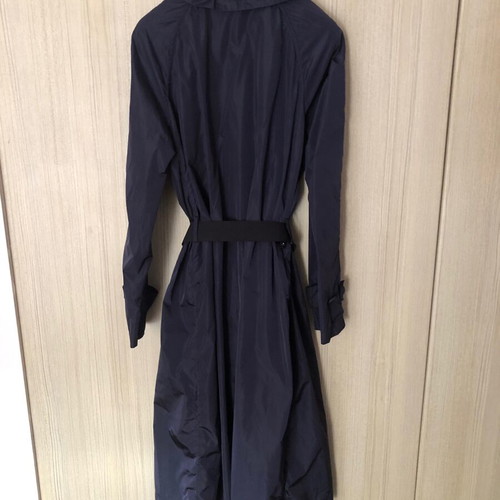 Add blue trench coat with belt and pockets like new, size 42
