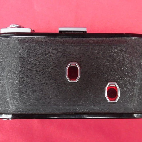 Zeiss Ikon bellows camera with Novonar Anamistigmat 4.5/110 lens