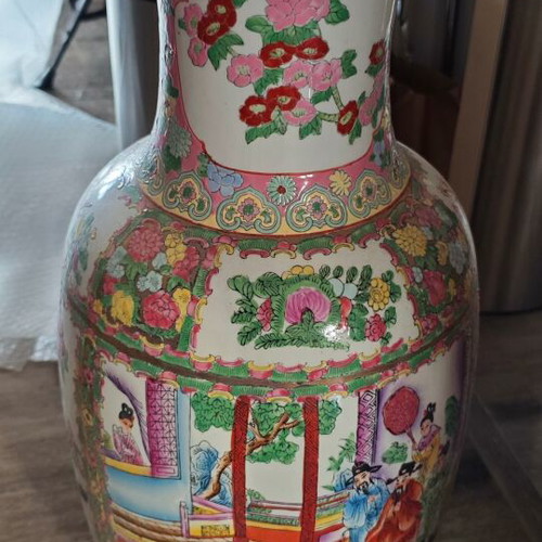 Chinese vintage Rose Medallion floor vase used, handmade porcelain