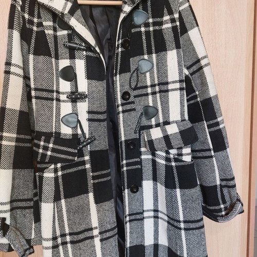 Montgomery coat two-tone like new, size M