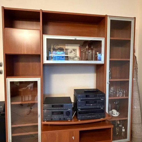 Neoset living room unit used, sturdy construction