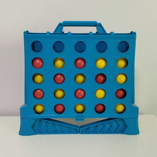 Hasbro επιτραπέζιο παιχνίδι Σκόρ 4 Βολές μεταχειρισμένο, λείπουν κάποια μπαλάκια