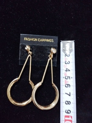 Earrings like new