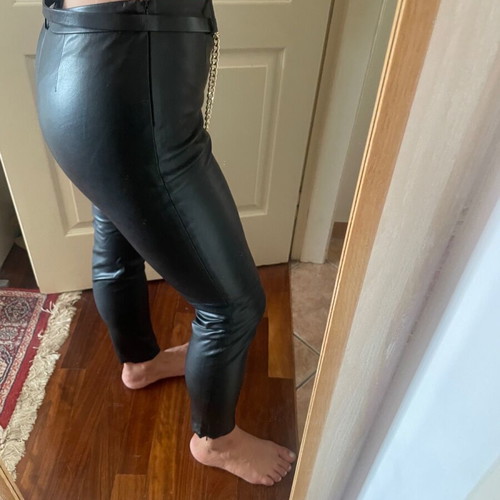 Zara leather pants fitted black with gold belt like new