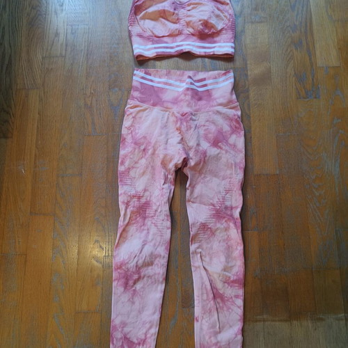 Luigi coral activewear set, pink