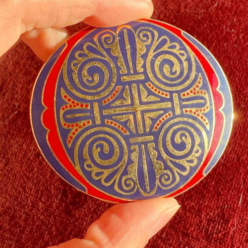 MMA Collectible Pin like new, red and blue