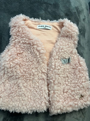 Fur vest for 1 year old like new, unworn