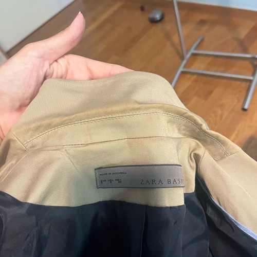 Beige Zara jacket used, size Small