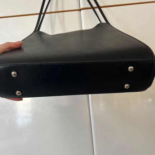 Black shoulder bag used with surface scratch