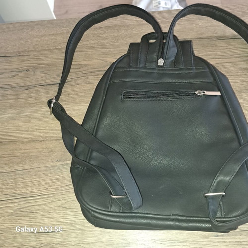 Stefano women's shoulder bag like new, black