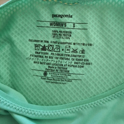 Patagonia athletic shirt like new, green, size S