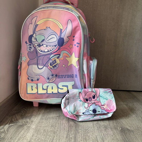 School bag and pencil case like new