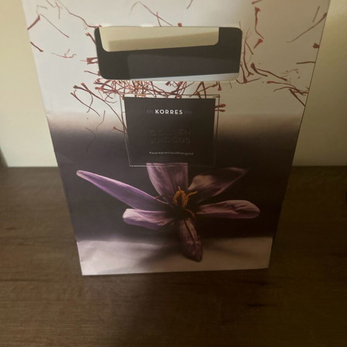 Korres paper bag like new