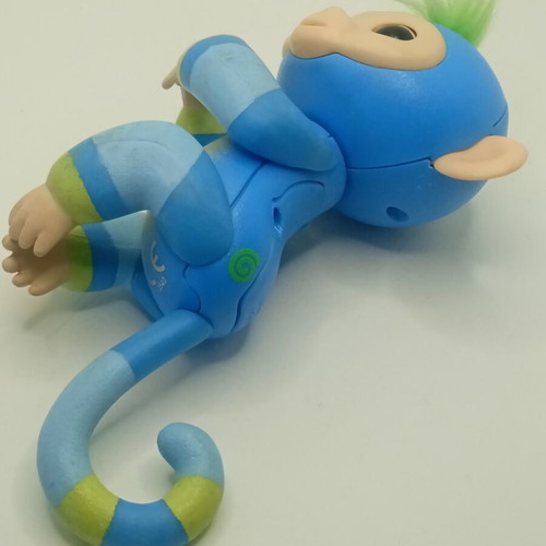 WowWee Fingerlings Baby Monkey interactive toy used