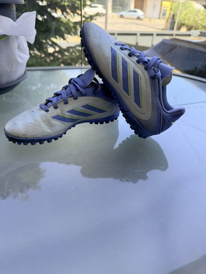 Adidas kids' football shoes with studs, size 32, grey blue