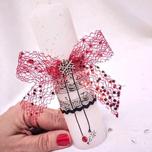 White scented candle charm new with glitter and musical notes